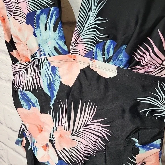 DKNY Women's Large One Piece Tummy‎ Control Swimsuit Black Floral Print Halter - Picture 6 of 7